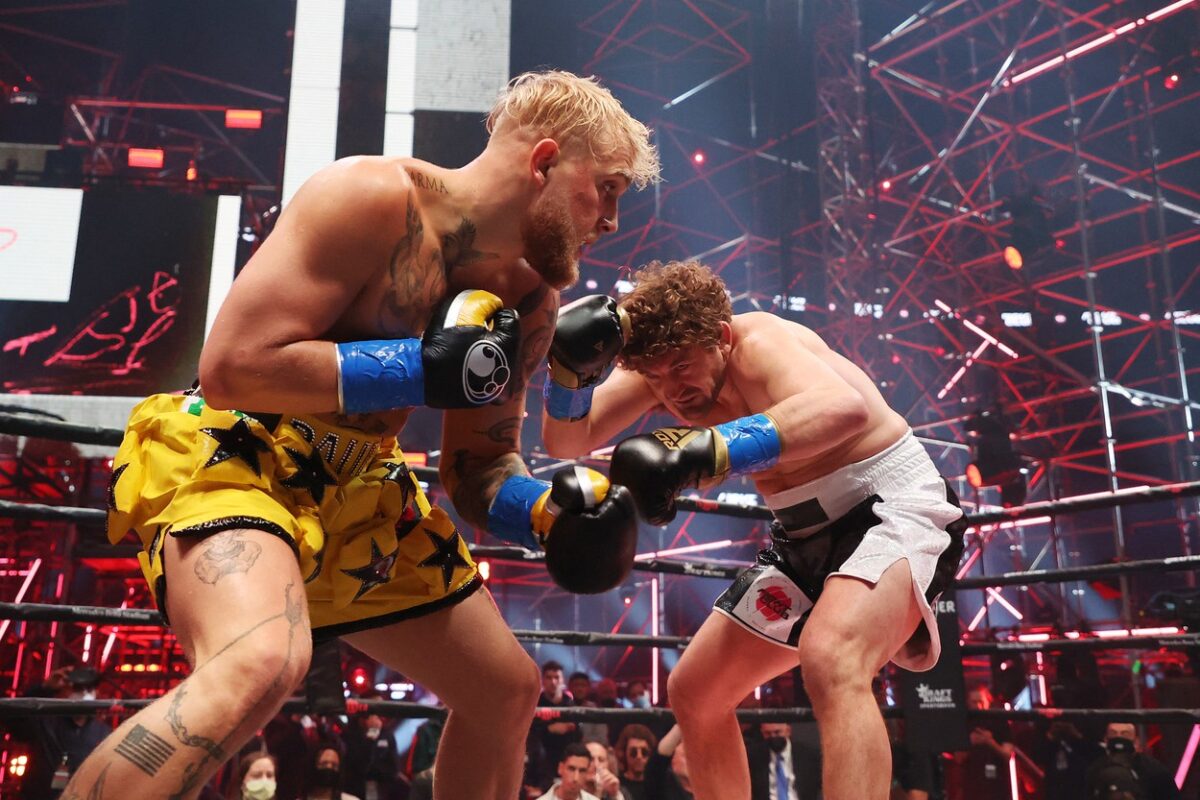 Jake Paul îl face KO pe Askren în prima repriză! Imagini ireale cu fostul campion de MMA pus la pământ de un youtuber