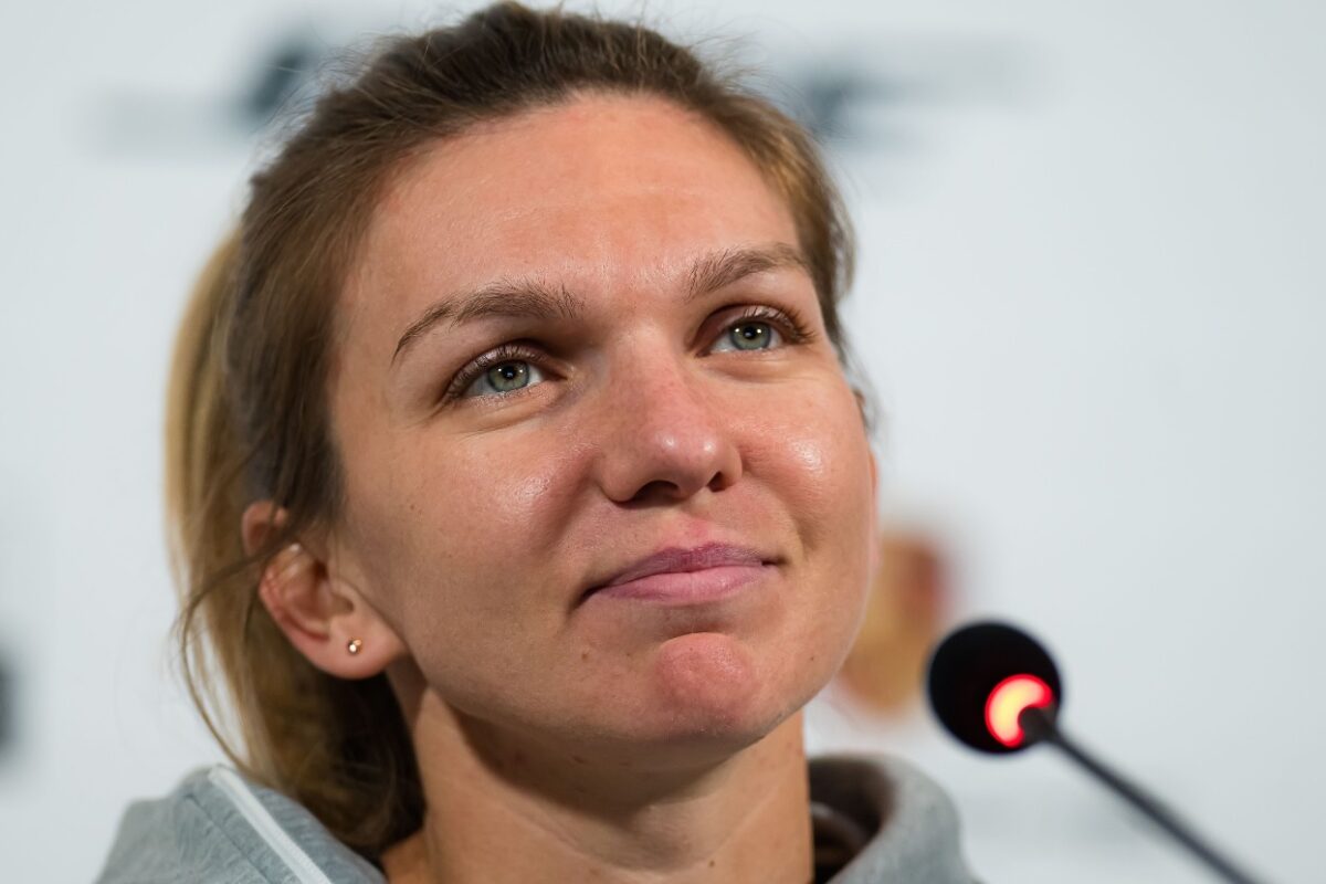 Simona Halep, distrusă de Aryna Sabalenka, în semifinalele de la Stuttgart. CTP: "Mă temeam că ar putea ieși KO pe targă!"
