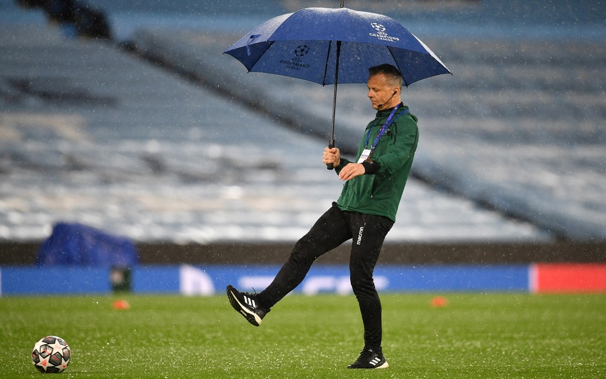 Manchester City – PSG | Vremea a pus în pericol meciul din semifinalele Champions League! În Anglia a plouat cu gheaţă. Imagini surprinzătoare de pe Etihad