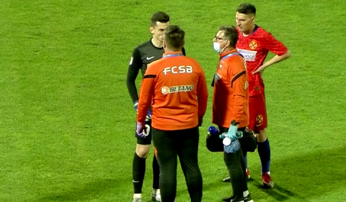 FCSB – Academica Clinceni | Sperietură uriașă în debutul meciului! Andrei Vlad, aproape de o gafă colosală și accidentare. Toni Petrea l-a schimbat la pauză