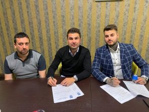  Adrian Mutu a semnat cu FC U Craiova