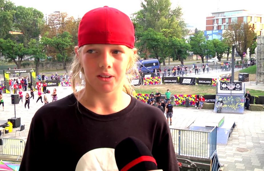La 11 ani, un puști din România e printre cei mai tari din lume pe skateboard!