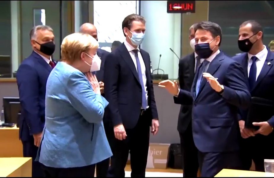 Cancelarul Merkel si premierul Italiei, Conte, fenta zilei la Bruxelles