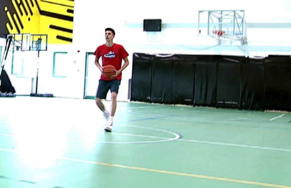 EXCLUSIV | Iannis din baschet se pregăteşte pentru NBA! Vrea să îi calce pe urme lui Ghiţă Mureşan
