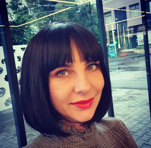 Instagram Adina Bourceanu