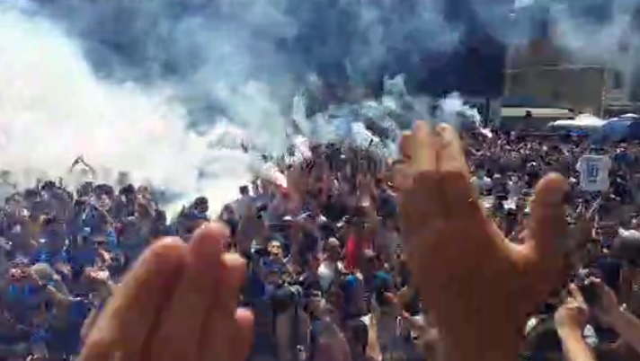 VIDEO Sărbătoare totală la Craiova! 3.000 de fani ai Universităţii au făcut o atmosferă senzaţională în Bănie