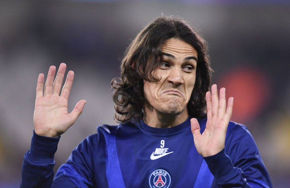 Cavani îşi face de lucru la ferma sa din Uruguay