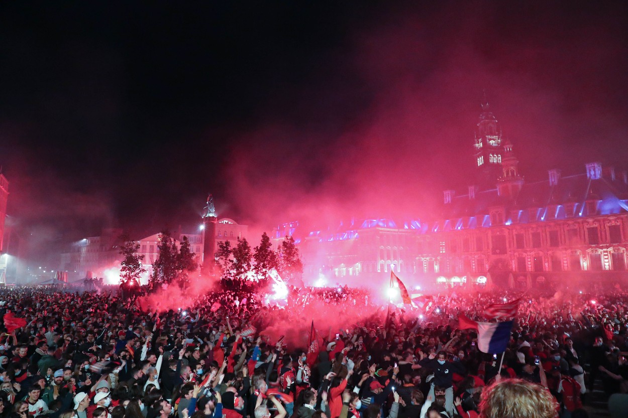 Momente impresionante la Lille, unde mii de fani au sărbătorit pe străzi / Sursa foto: Profimedia