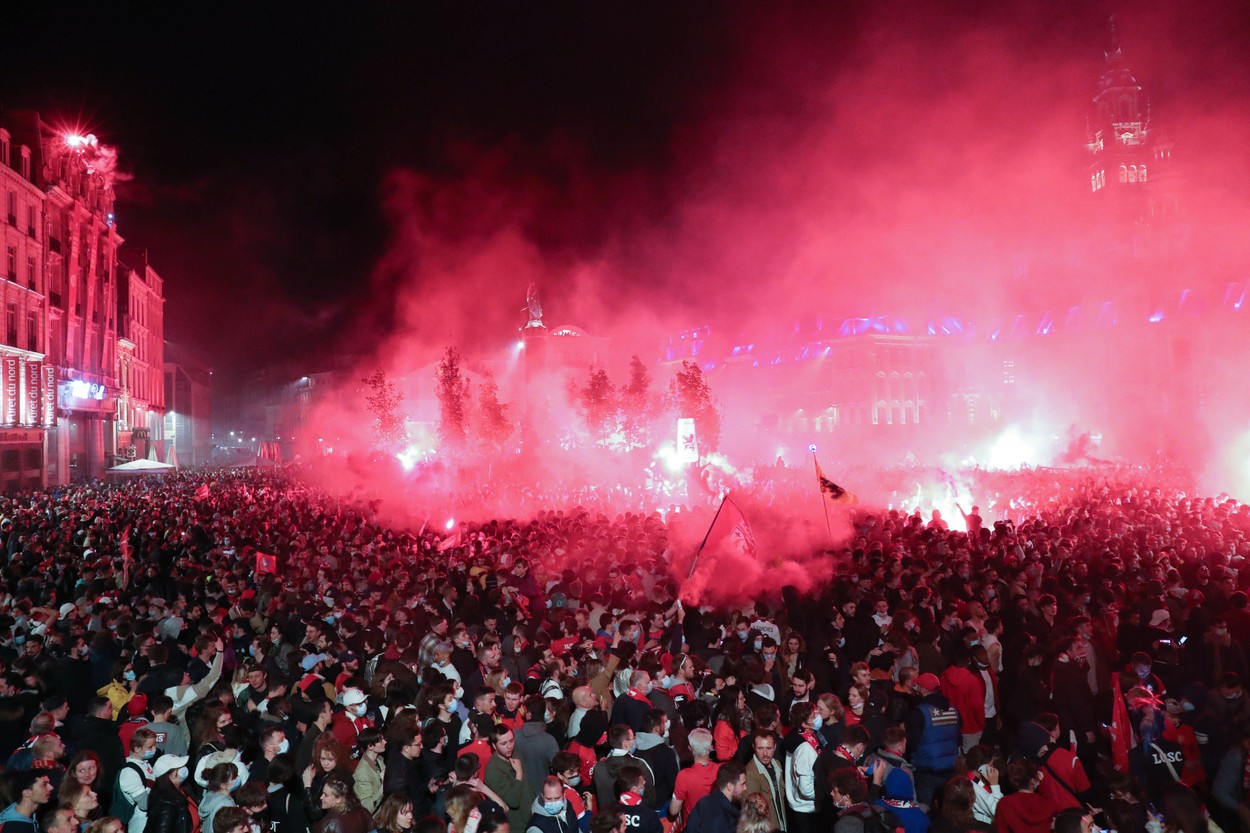 Momente impresionante la Lille, unde mii de fani au sărbătorit pe străzi / Sursa foto: Profimedia
