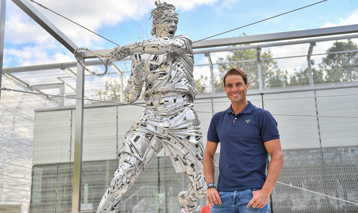 Rafael Nadal are statuie la Roland Garros