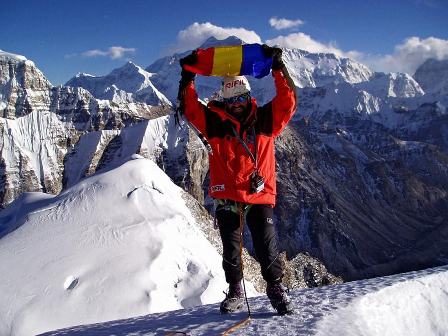 Constantin ”Ticu” Lăcătușu, primul român pe Everest: ”Am început cu o funie de nylon de întins rufe!”