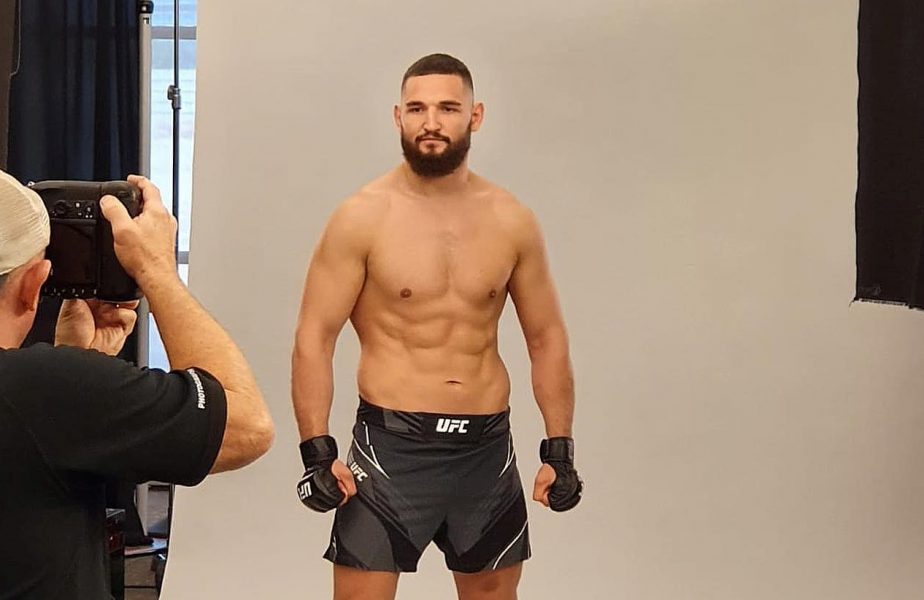 Negumereanu luptă în UFC! Românul poate scrie istorie în MMA-ul românesc în această noapte