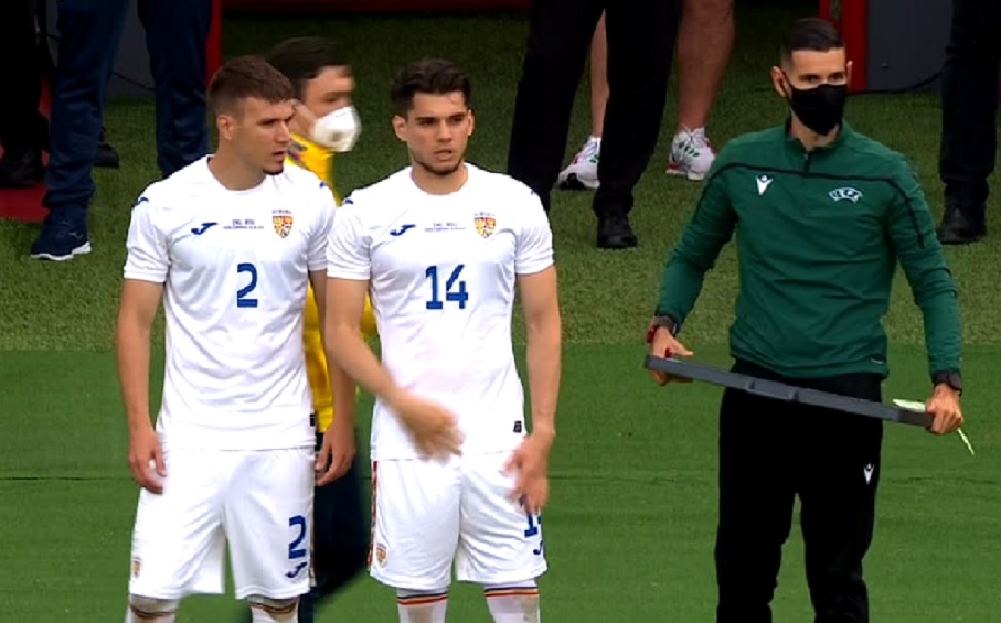 Anglia – România | Tiberiu Căpuşă, debut de coşmar la echipa naţională! A comis penalty la un minut după ce Mirel Rădoi l-a trimis pe teren