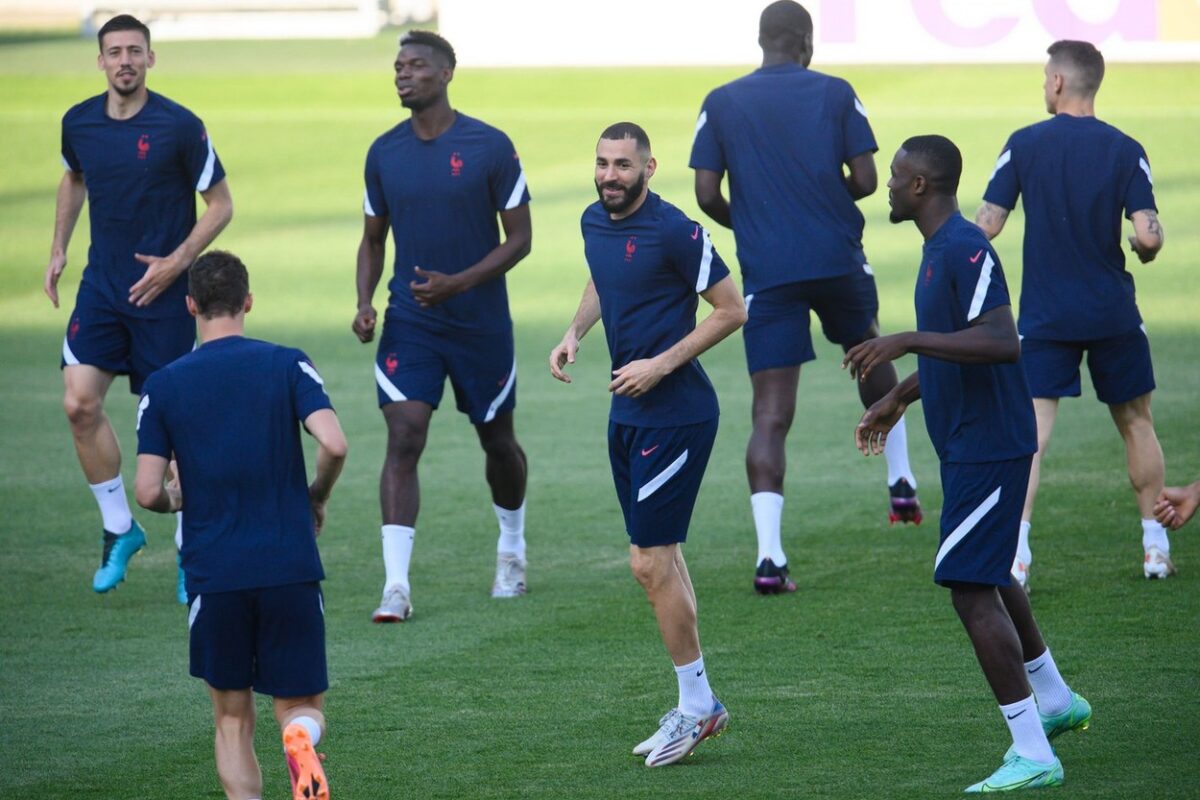 Primul antrenament al Franței la București! Imagini cu Mbappe, Benzema și Griezmann pe stadionul Arcul de Triumf