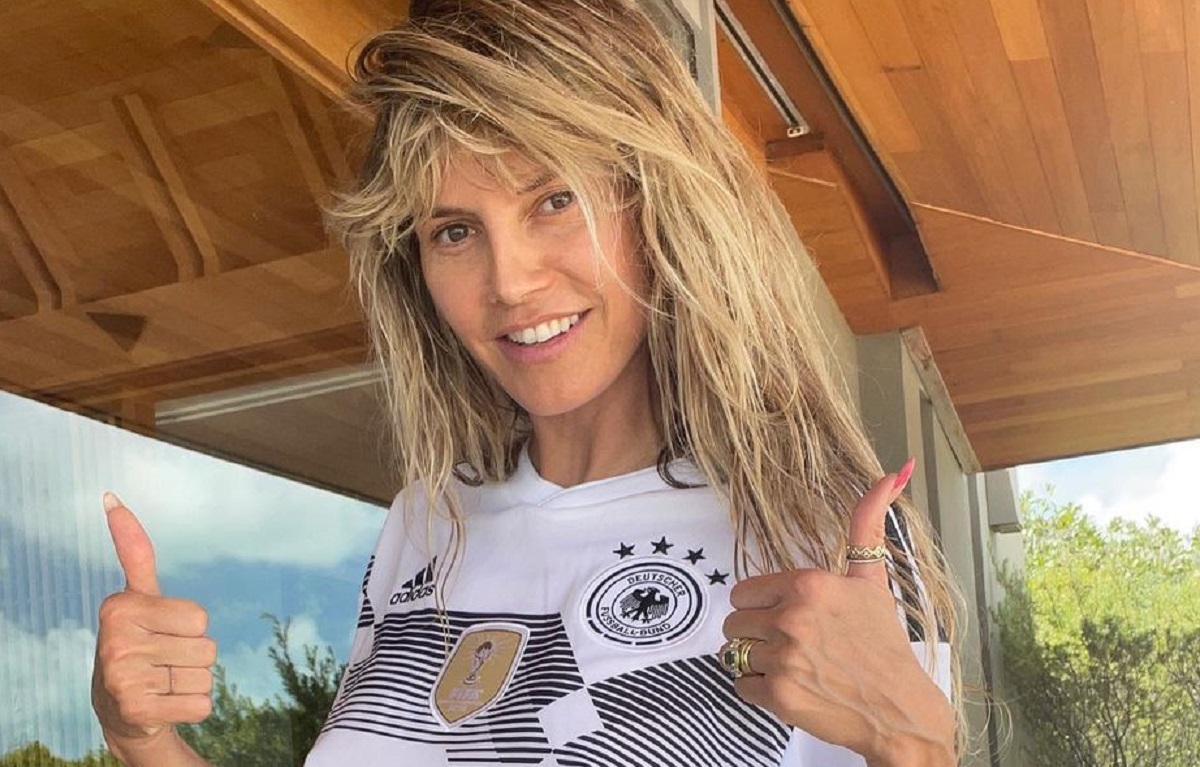 Euro 2020 | Heidi Klum îi susţine pe jucătorii Germaniei. Poza provocatoare cu care a aprins imaginaţia fanilor