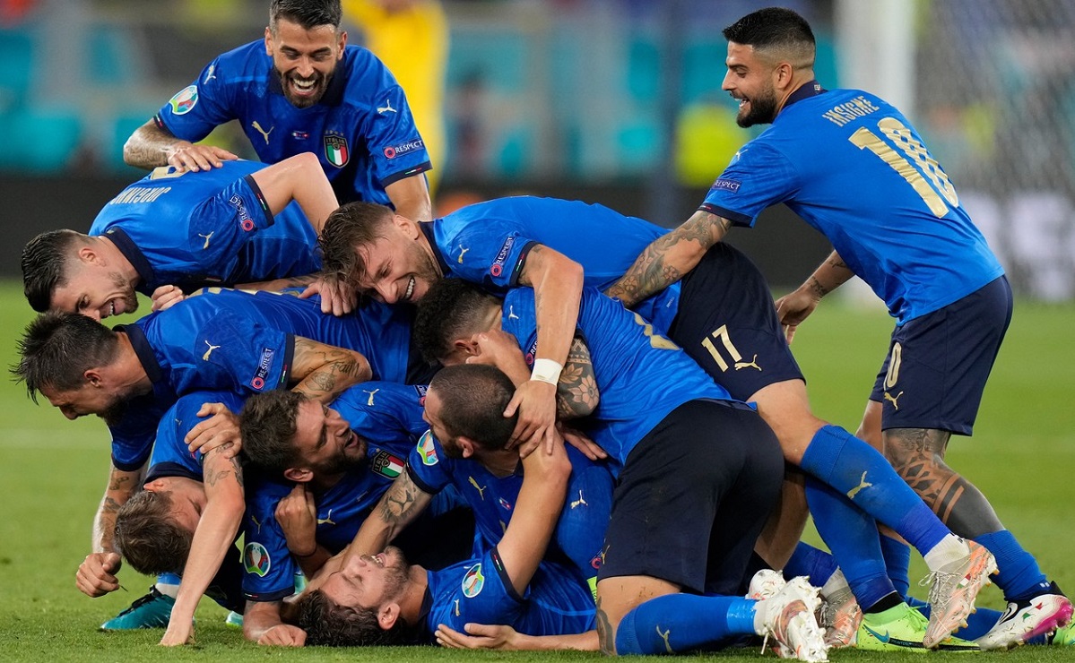 Euro 2020 | Italia – Elveţia 3-0. „Squadra Azzurra, prima echipă calificată în optimi! Manuel Locatelli a reuşit meciul vieţii. Italia, 10 victorii la rând fără gol primit