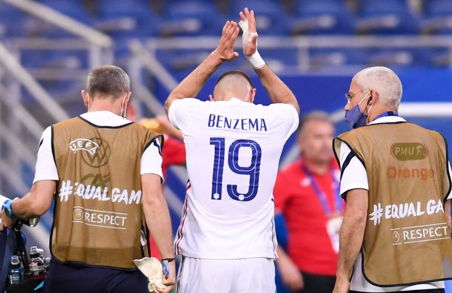 Cum a fost surprins Karim Benzema în prelungirile partidei Franţa - Bulgaria 3-0.