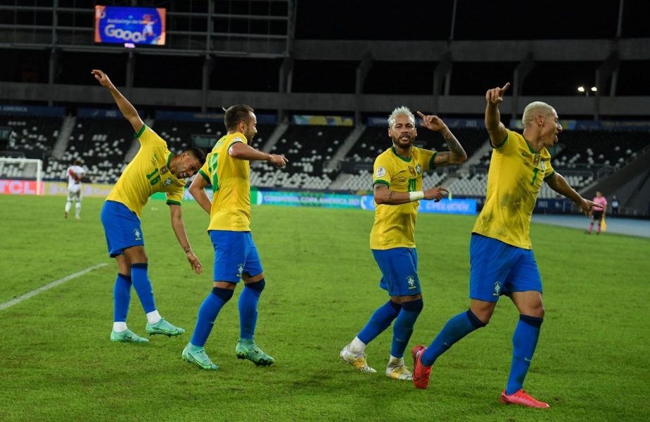 Neymar a plâns după ce a făcut show la Copa America. Brazilianul a marcat şi a oferit un dribling fabulos. „Am trecut prin multe!”