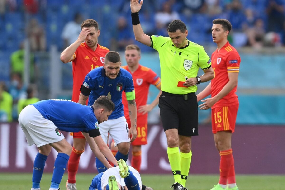 EURO 2020 | Ovidiu Haţegan, pus la zid după ce l-a eliminat pe Ethan Ampadu: „Fotbalul s-a terminat! Decizie şocantă! Ce a spus selecţionerul Ţării Galilor