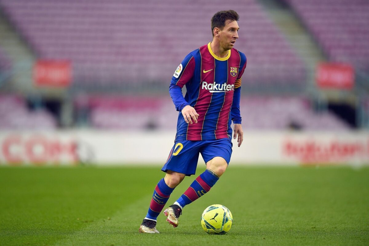 „L-am lovit cu piciorul! Lionel Messi l-a exasperat pe un fundaş legendar. „M-a dezintegrat, m-a distrus mental!