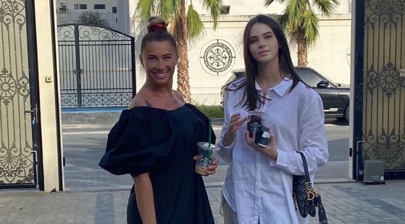 Anamaria Prodan şi Rebecca Prodan / Instagram