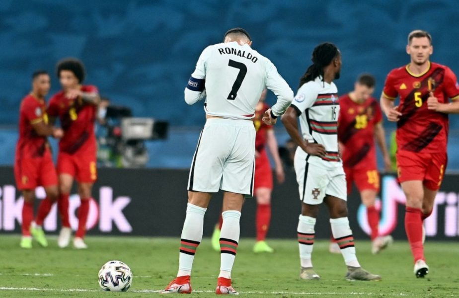 Cristiano Ronaldo a fost eliminat de la EURO 2020. Gestul făcut la final de Romelu Lukaku. „Sunt jucători care plâng în vestiar!”