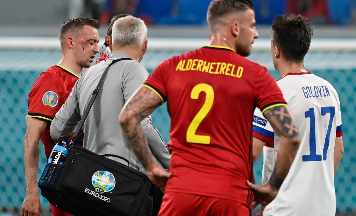 Accidentare horror la Euro 2020! Unul dintre jucătorii Belgiei părăseşte turneul final. „Are dublă fractură!
