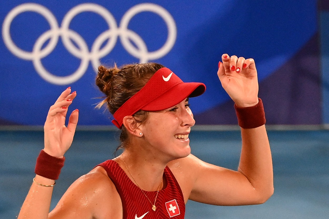 Jocurile Olimpice 2020 | Belinda Bencic, victoria carierei! Jucătoarea elveţiană a cucerit medalia de aur după o finală nebună cu Marketa Vondrousova