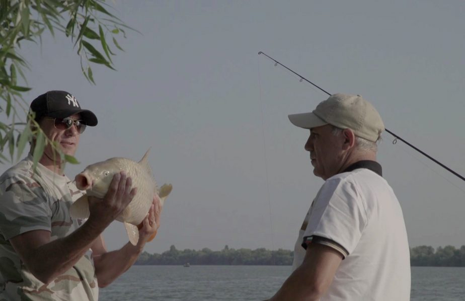 SuperPrieteni, de Gică Popescu! Imagini memorabile cu Hristo Stoichkov în Delta Dunării. Cum a luat lecţii de pescuit de la Popescu. „Te las să faci o poză cu el”