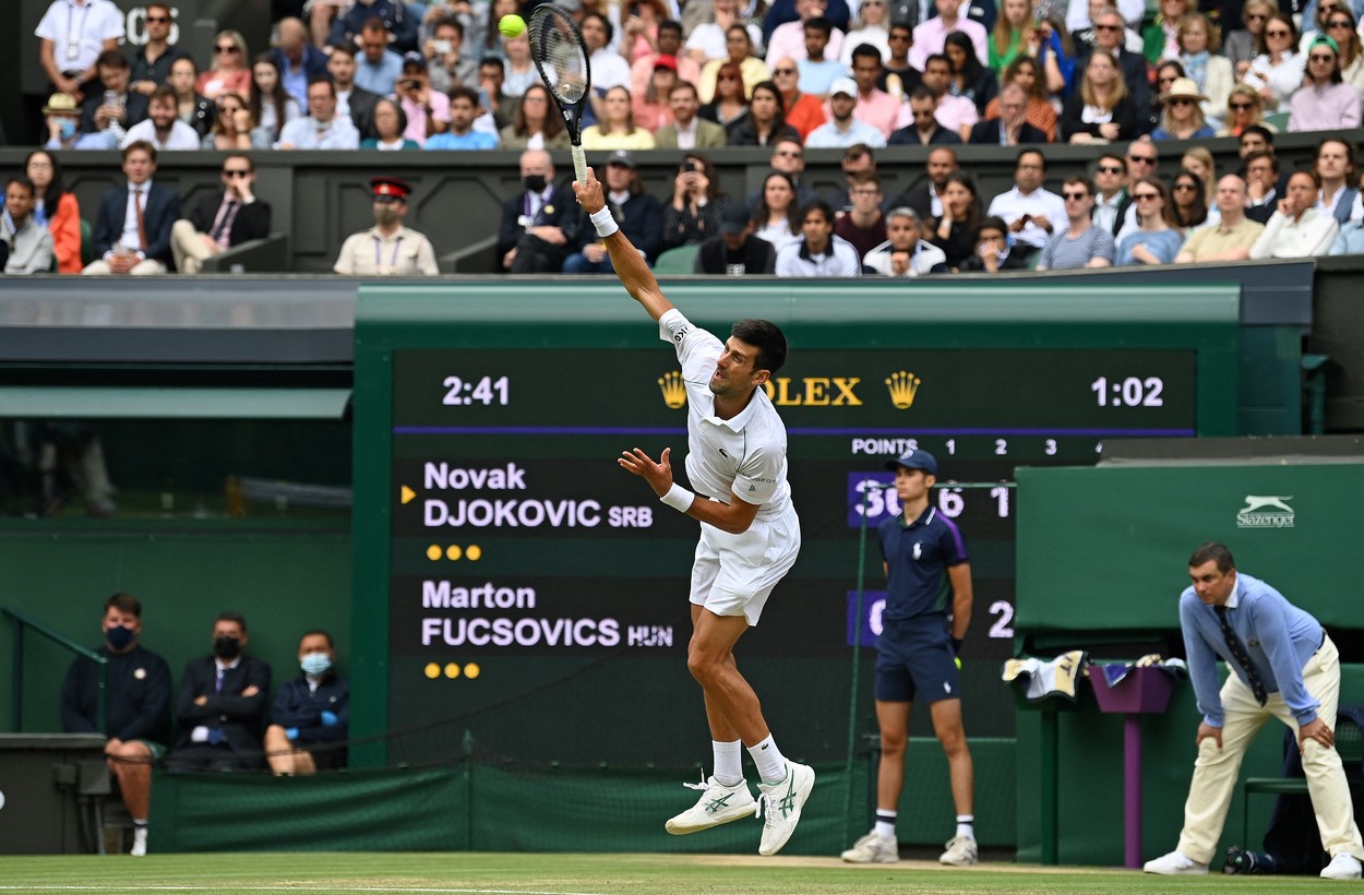 Novak Djokovc, în semifinale la Wimbledon / Foto: Profimedia