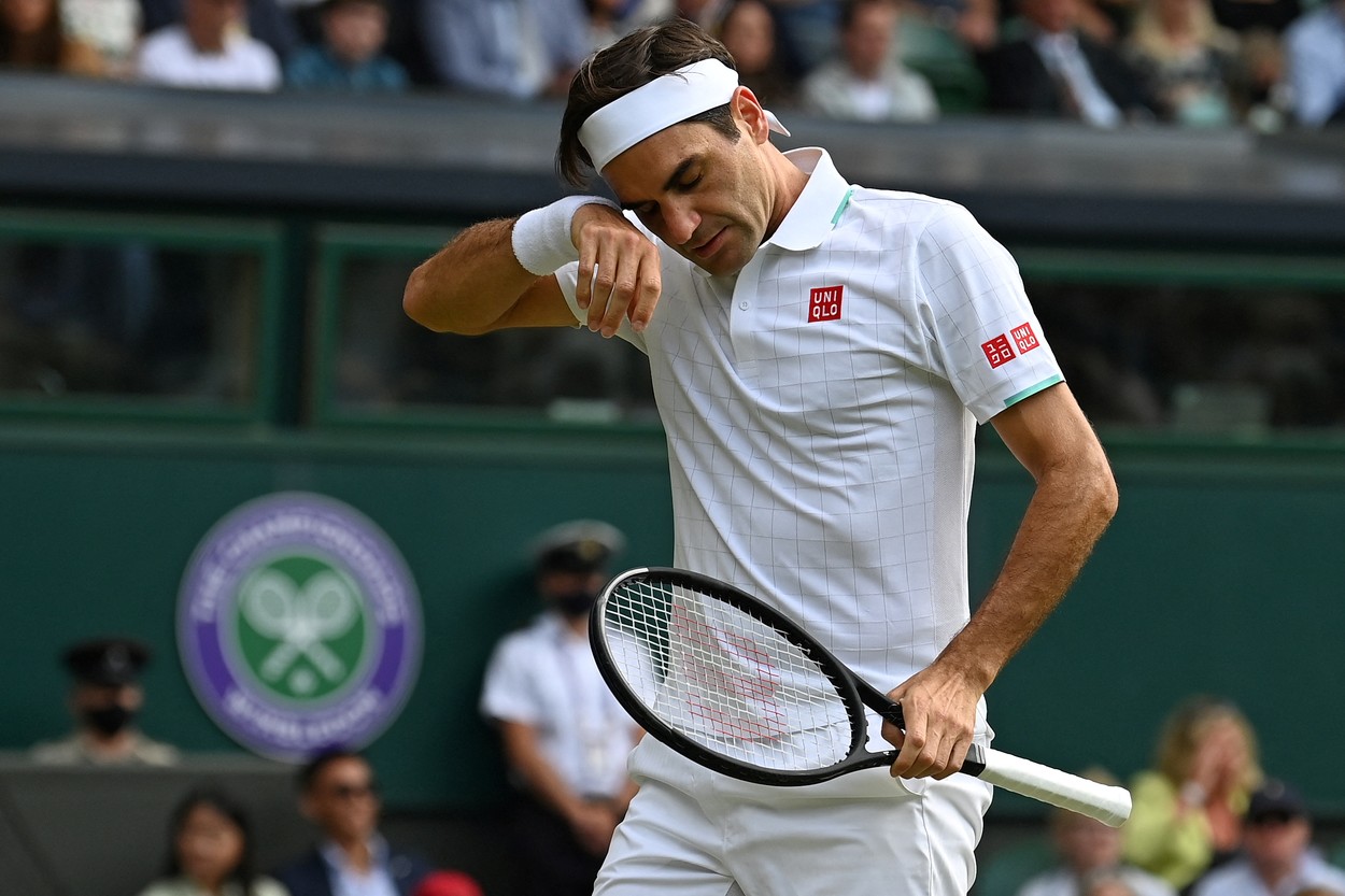 Roger Federer, eliminat în sferturi la Wimbledon. Elveţianul a fost distrus în trei seturi de Hubert Hurkacz. „Şi-a făcut knock-out idolul!