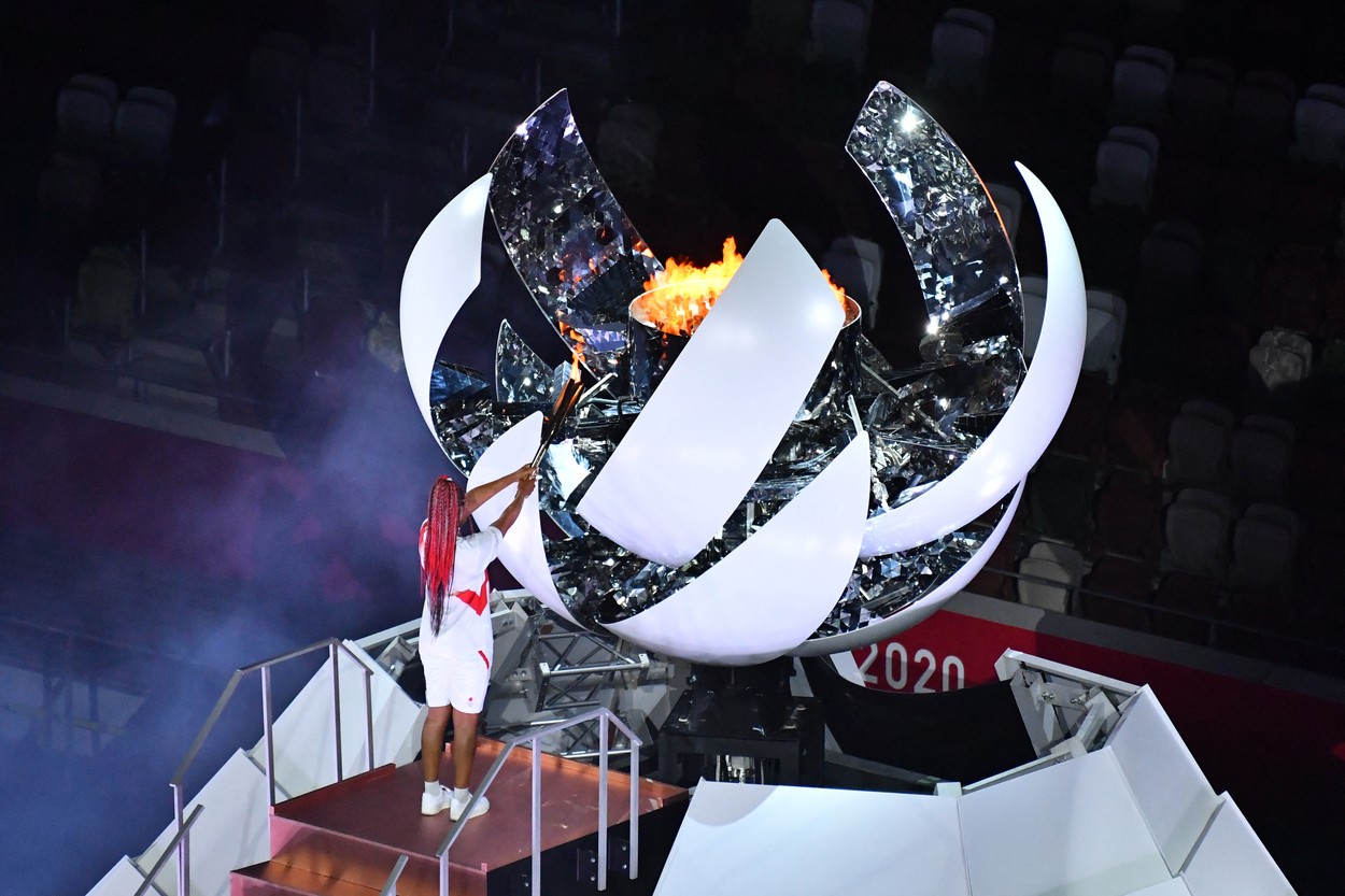 Naomi Osaka a aprins torţa olimpică / Profimedia