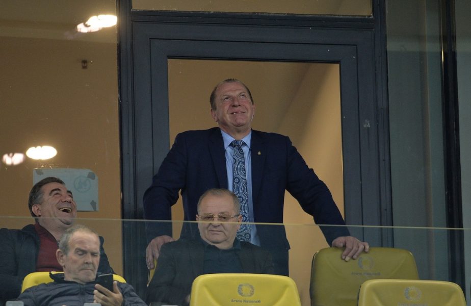 Helmut Duckadam, ironizat de fanii Stelei: „Vând suflet, negociabil! + Roş-albaştrii, primul pas greşit în Liga a 2-a