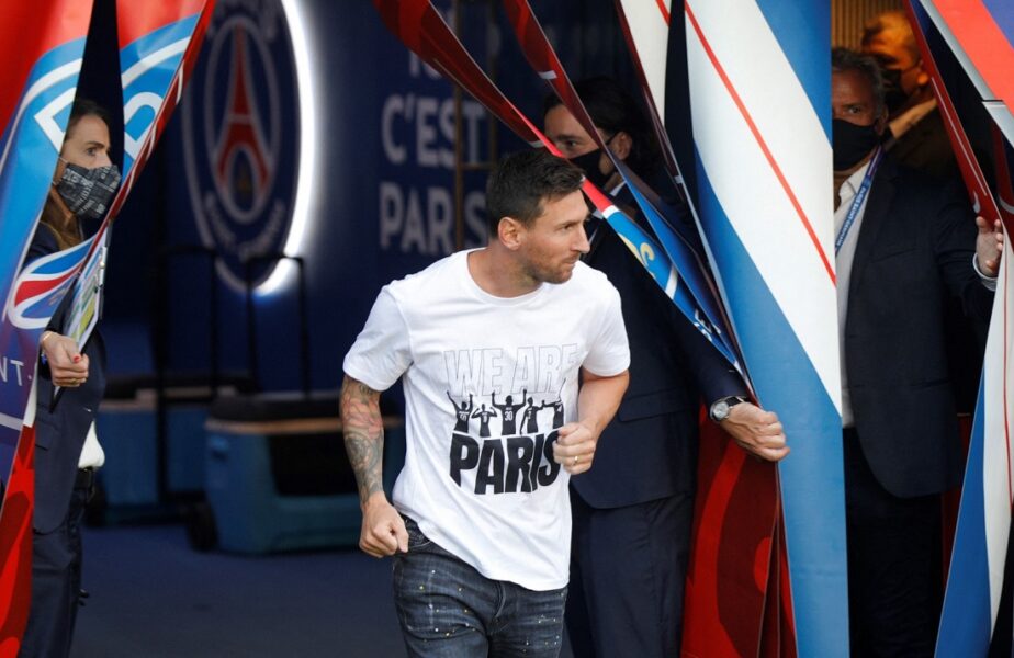 Lionel Messi a fost prezentat pe Parc des Princes. Nebunie totală înainte de PSG – Strasbourg! Fanii i-au compus deja un cântec argentinianului