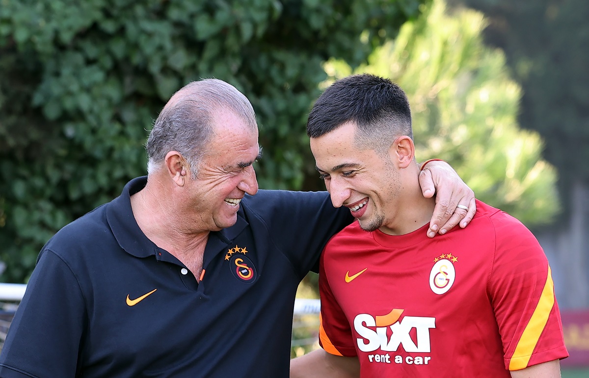Rizespor – Galatasaray 2-3 | După ce fanii au cerut să i se facă statuie lui Moruţan, Fatih Terim i-a făcut o caracterizare uriaşă românului. Noul supranume al „fiarei de la Istanbul