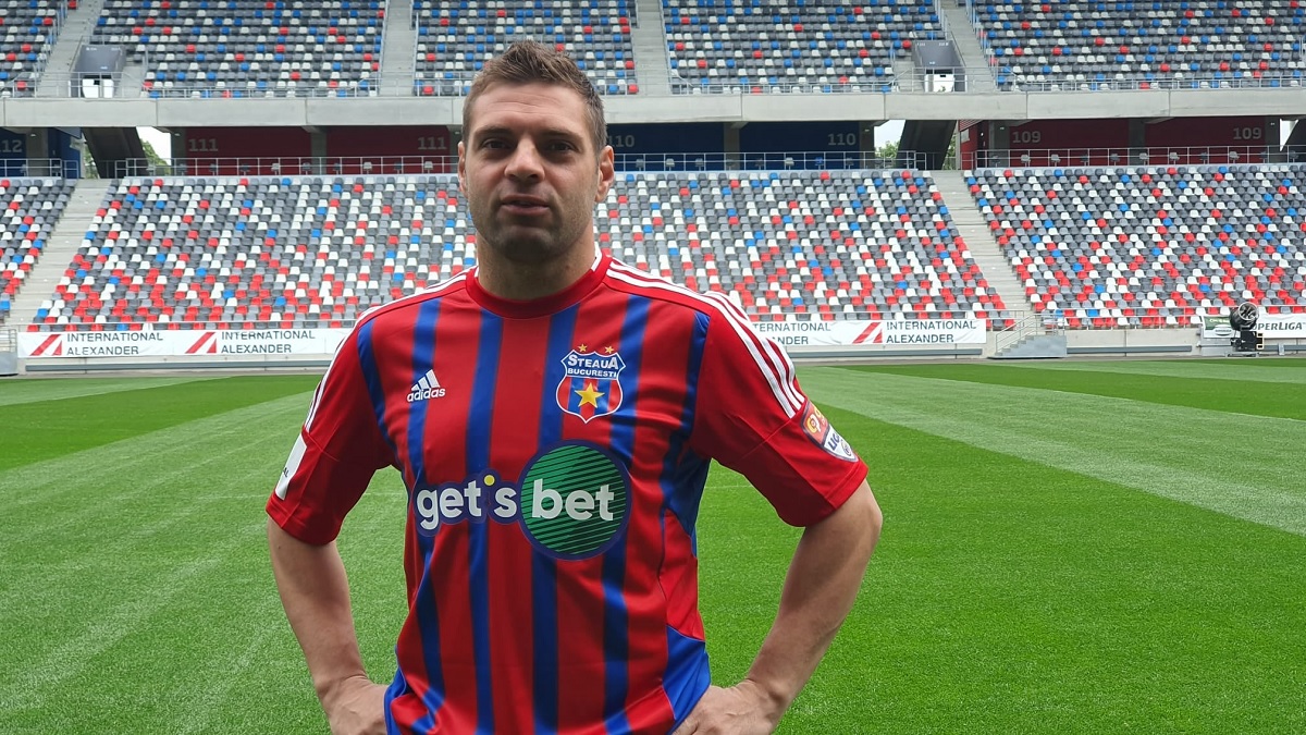 Adi Popa, în tricoul lui CSA Steaua