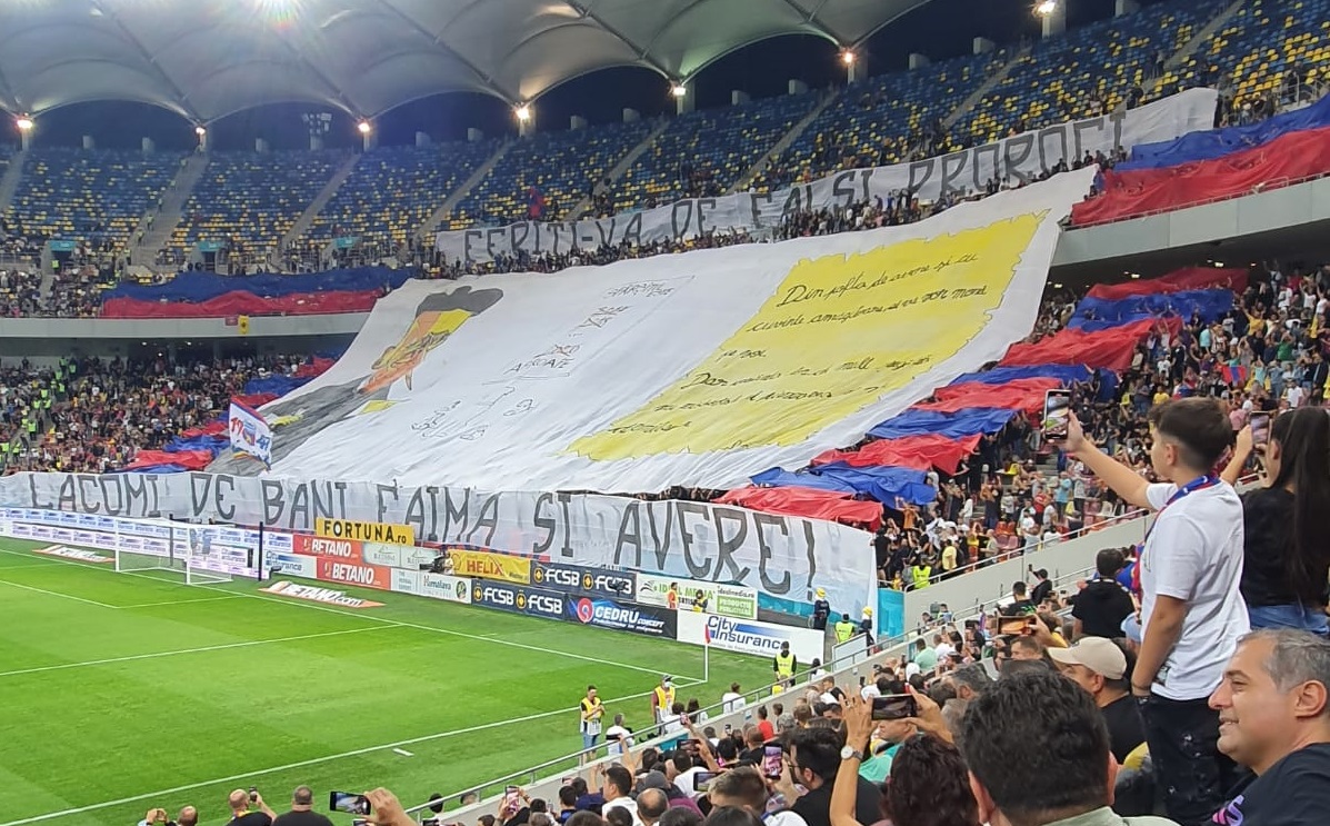 FCSB – Dinamo | Atmosferă superbă la Derby de România! Ultraşii FCSB-ului, săgeţi către rivali. Ce coregrafie au afişat pe Arena Naţională