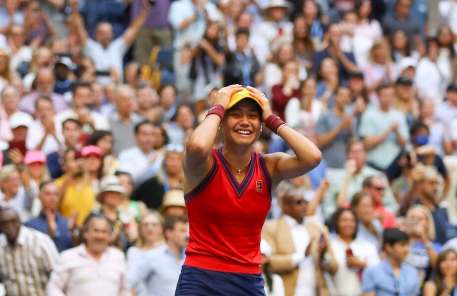 US Open 2021 | Emma Răducanu are lumea la picioare, după victoria uluitoare cu Leylah Fernandez! A câștigat US Open fără set pierdut, deși a jucat 10 meciuri până la trofeu. Salt URIAȘ în clasament