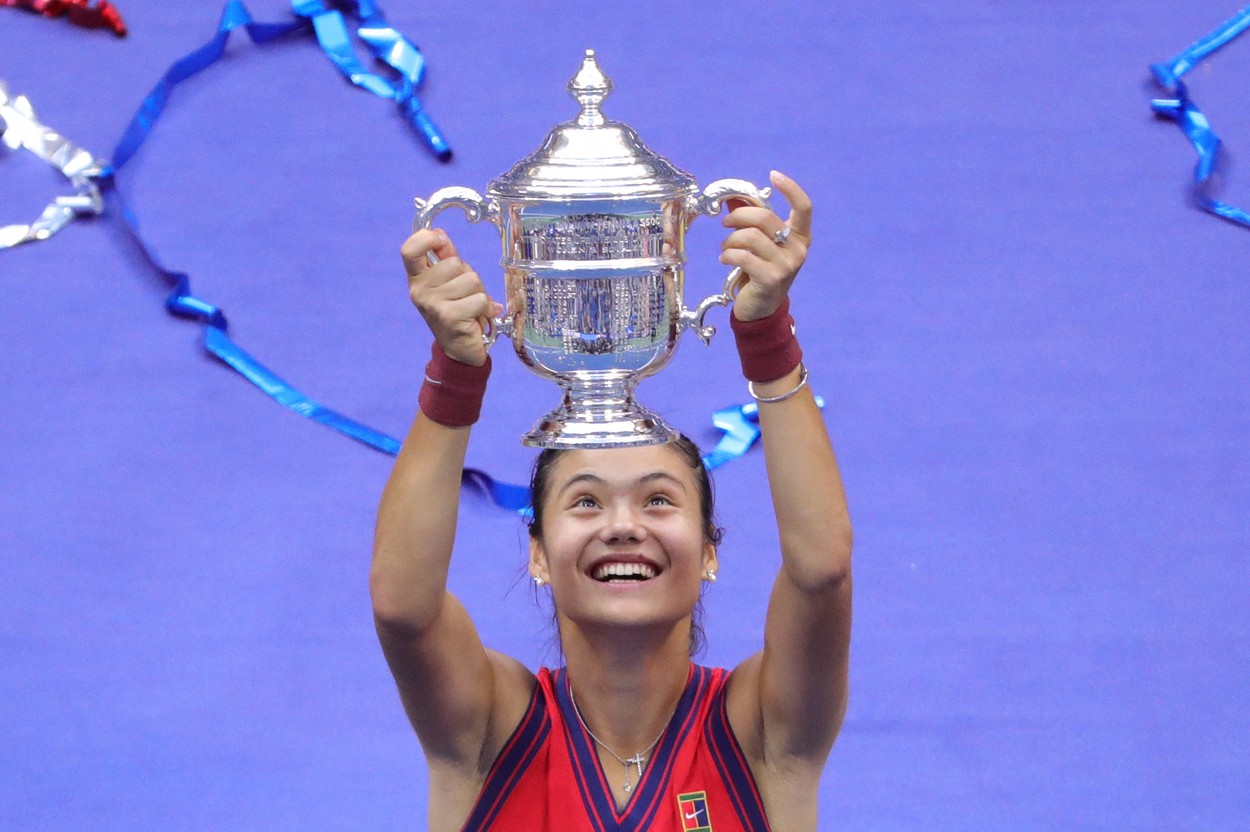 Emma Răducanu a ridicat trofeul de la US Open 2021