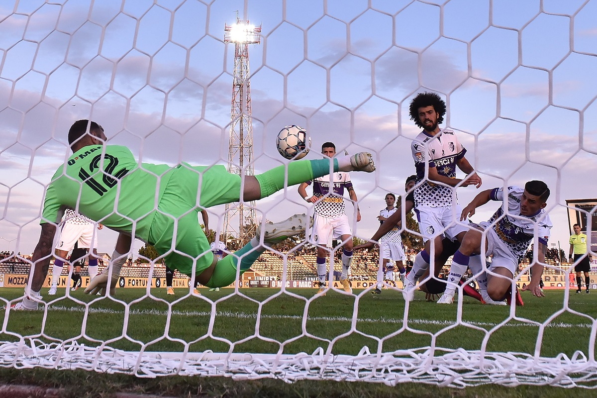 CS Mioveni – FC Argeş 0-0 | Remiză albă în derby-ul Argeșului! Seria de invincibilitate a „vulturilor continuă