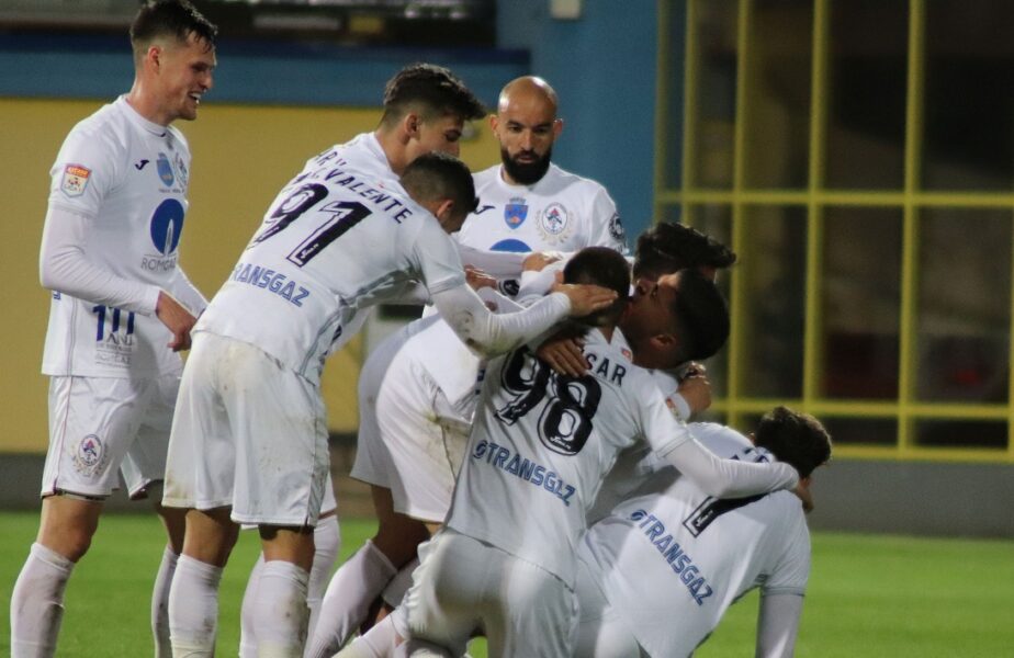 Chindia Târgoviște – Gaz Metan Mediaș 0-1 | Echipa lui Ilie Poenaru, victorie în inferioritate numerică în minutul 90+1!