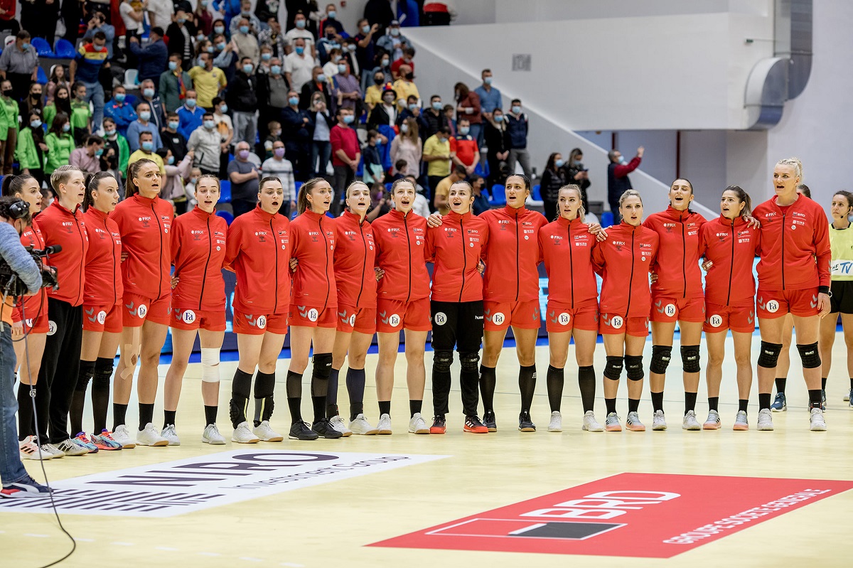 Danemarca – România 32 – 27 | „Tricolorele au pierdut şi meciul retur cu Danemarca, însă păstrează şanse de calificare la Campionatul European. Cristina Neagu nu a fost în lot