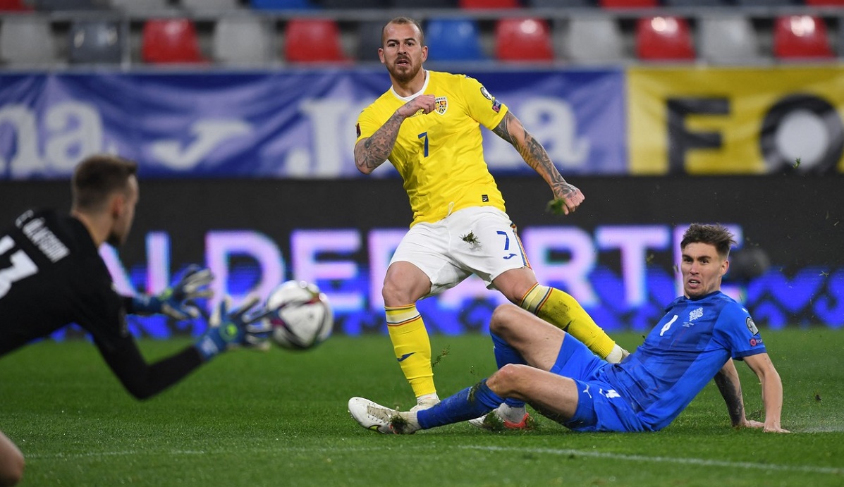 România – Islanda 0-0 | Denis Alibec, pus la zid. Critici dure pentru atacantul lui CFR Cluj. „De vreo 4 ani nu e pregătit!
