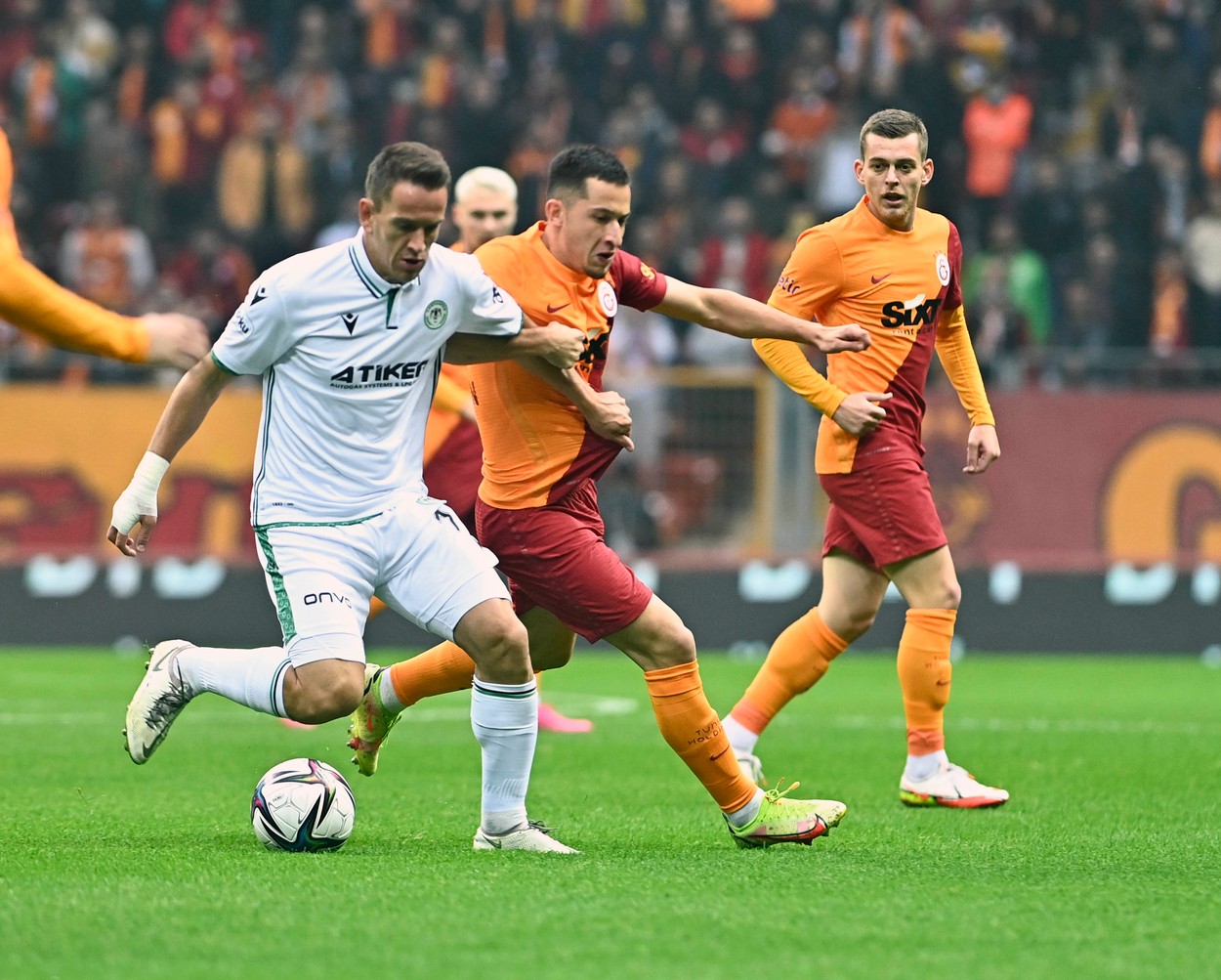 Alex Cicâldău și Olimpiu Moruțan, transfer la ”pachet”! ”Perlele” lui Galatasaray pot ajunge într-un campionat de top al Europei. Anunțul făcut de turci