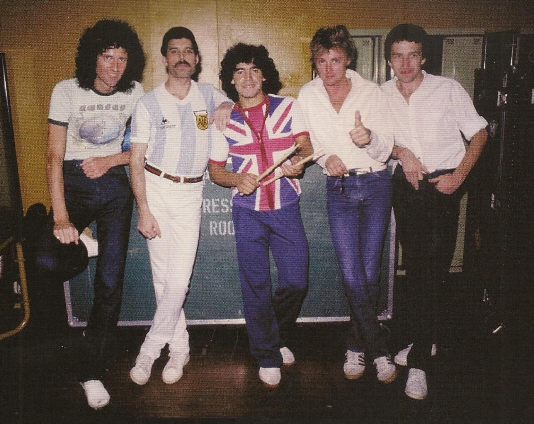 40 de ani de la această poză: ”Sir” Diego și ”Don” Freddie