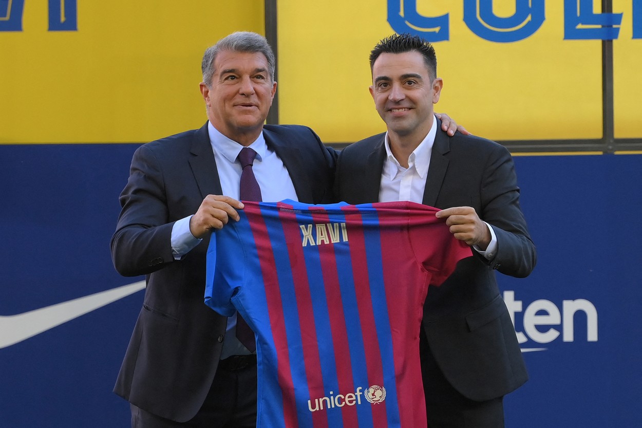 Xavi, prezentat pe Camp Nou