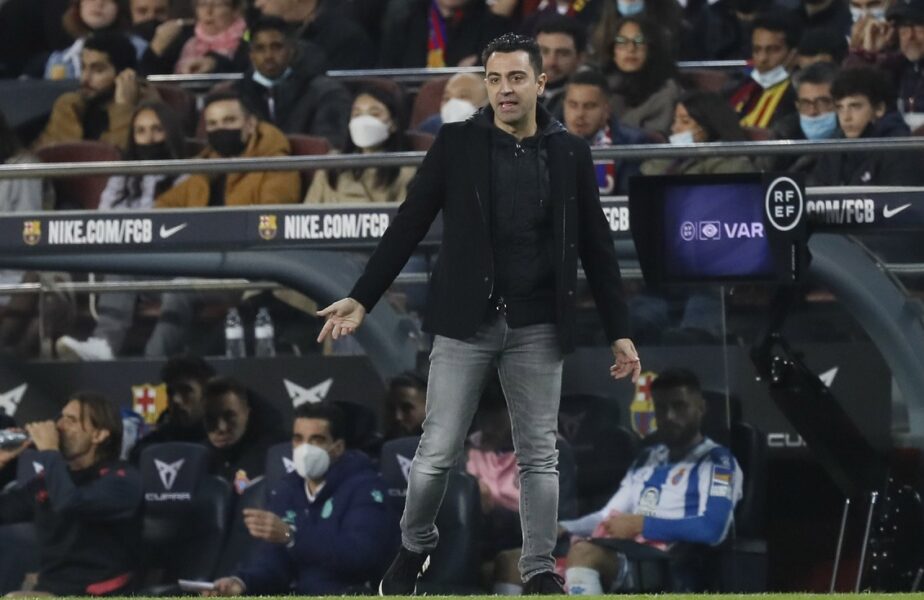 Xavi, debut în funcția de antreor al Barcelonei