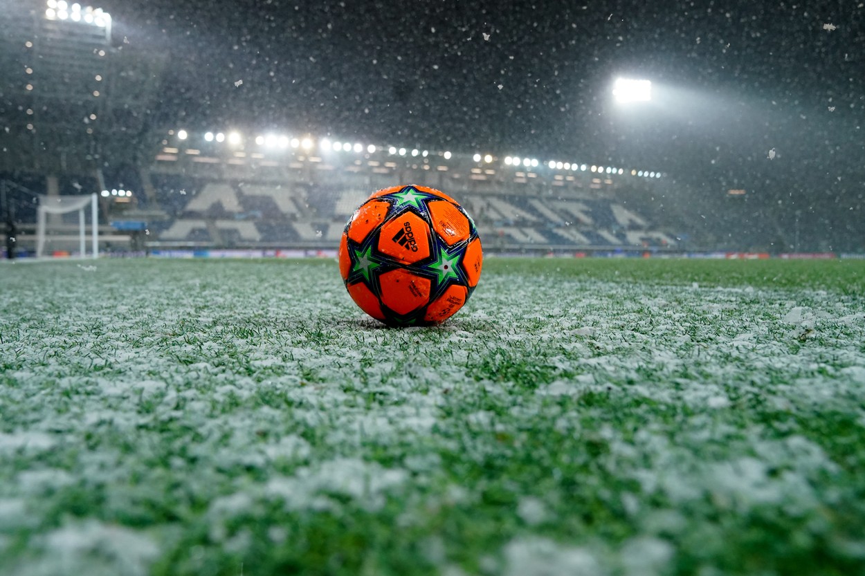 Zăpada a dat peste cap meciul Atalanta - Villarrreal
