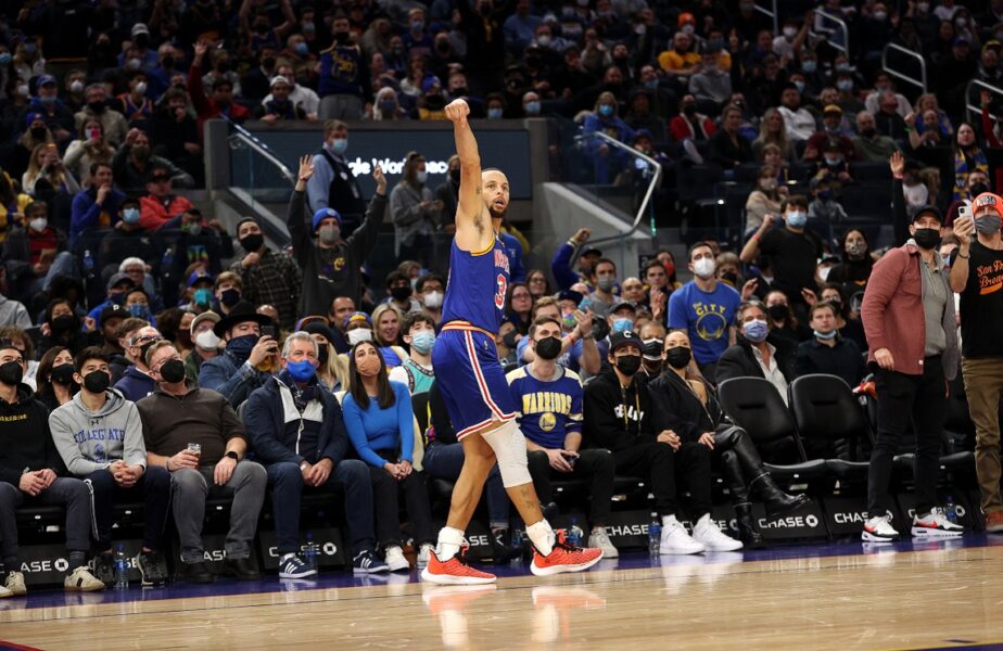 Stephen Curry a scris istorie în NBA. Bornă uluitoare atinsă de starul lui Golden State Warriors!