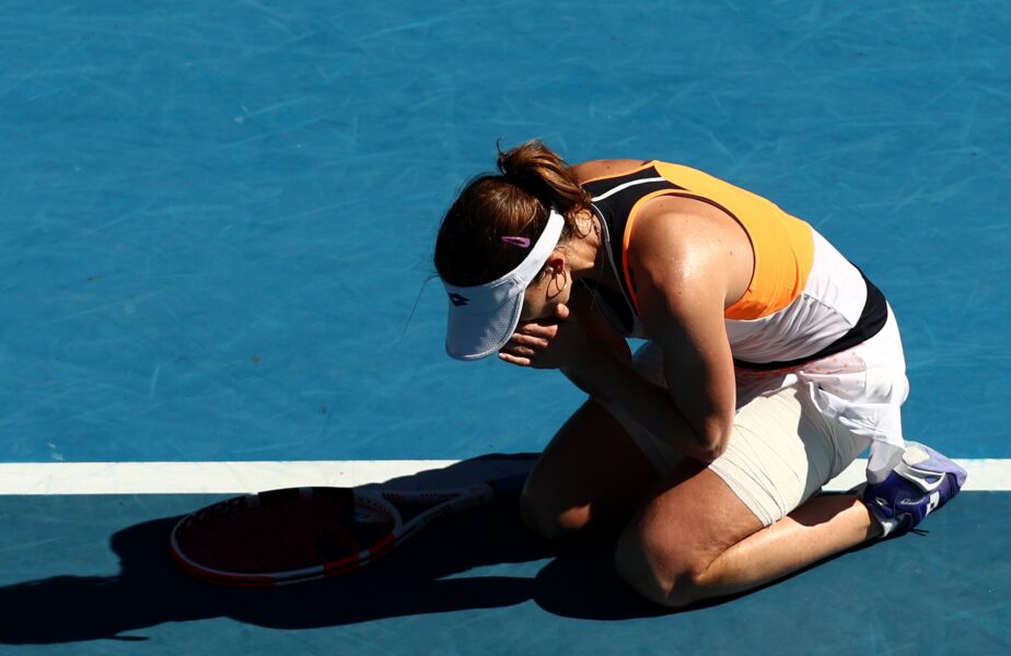 Australian Open 2022 | Alize Cornet a plâns în hohote după victoria emoționantă cu Simona Halep